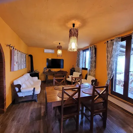 Rifugio Della Pace Piano Terra E Primo Piano